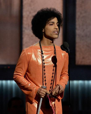 Illustration for article titled 32 Photos of Prince We Love